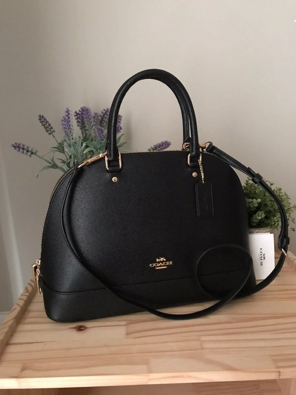 Luxe Femme Handbag